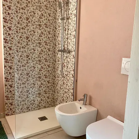 La Corte Sul - Laura