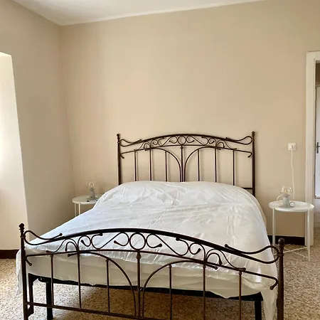 La Corte Sul - Laura *